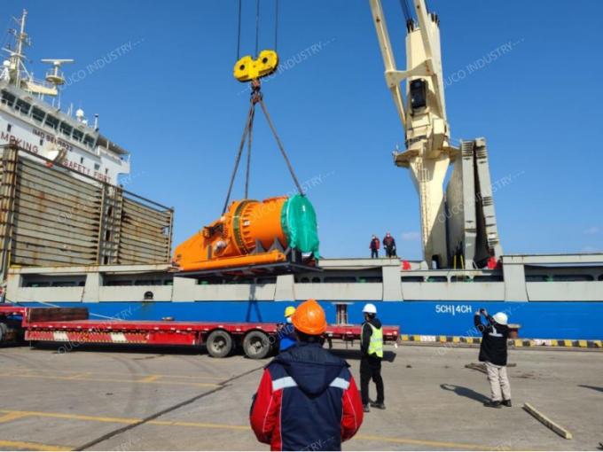 морская выдвигая доставка крана к Абу-Даби (2)
